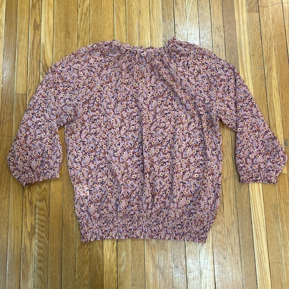Floral Sheer 3/4 Sleeve Top - Picture 10 of 11